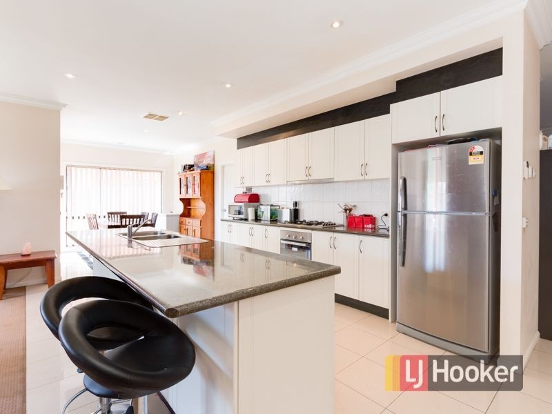 69 Elliott Parade, Lynbrook VIC 3975