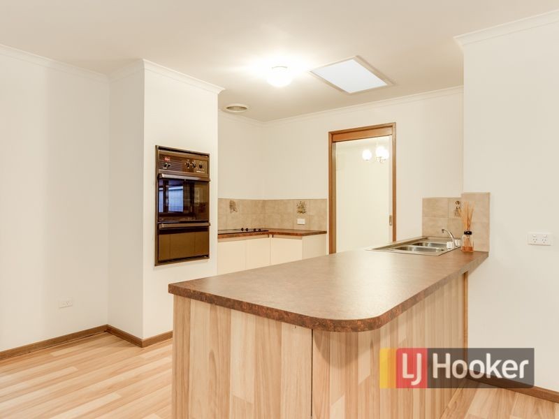 10 Song Street, Narre Warren VIC 3805