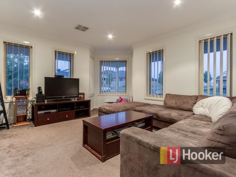 5 Cusack Way, Lynbrook VIC 3975