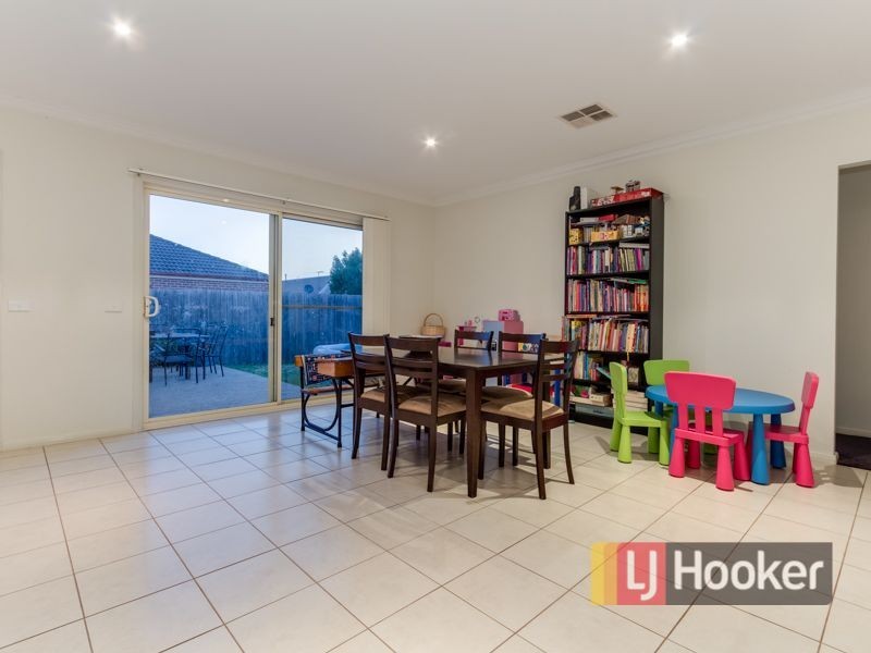 5 Cusack Way, Lynbrook VIC 3975