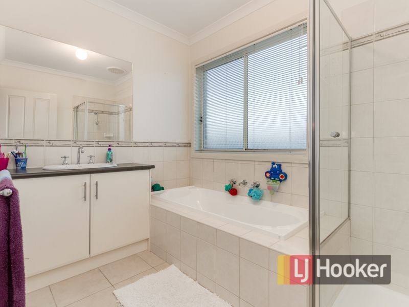 5 Cusack Way, Lynbrook VIC 3975