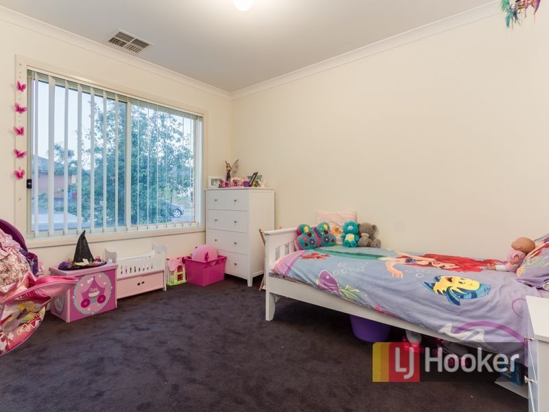 5 Cusack Way, Lynbrook VIC 3975