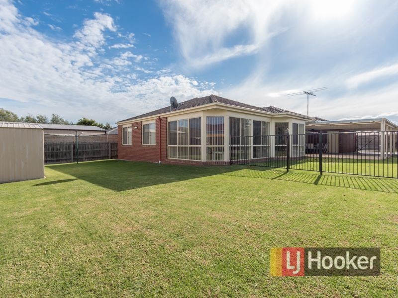 6 Langbourne Drive, Narre Warren South VIC 3805