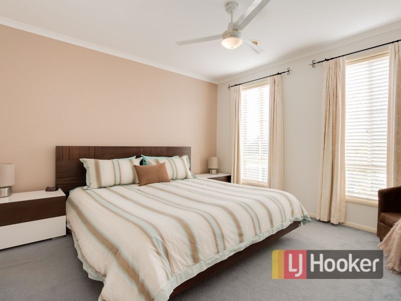 6 Langbourne Drive, Narre Warren South VIC 3805