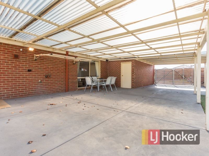 6 Langbourne Drive, Narre Warren South VIC 3805