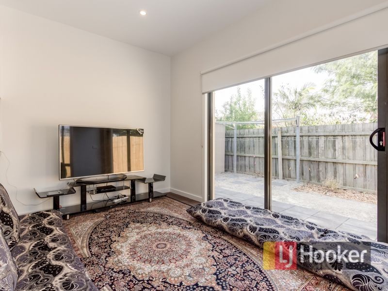 3/13 Oak Avenue, Doveton VIC 3177