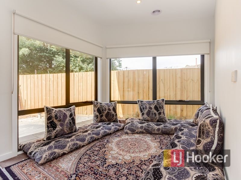 3/13 Oak Avenue, Doveton VIC 3177