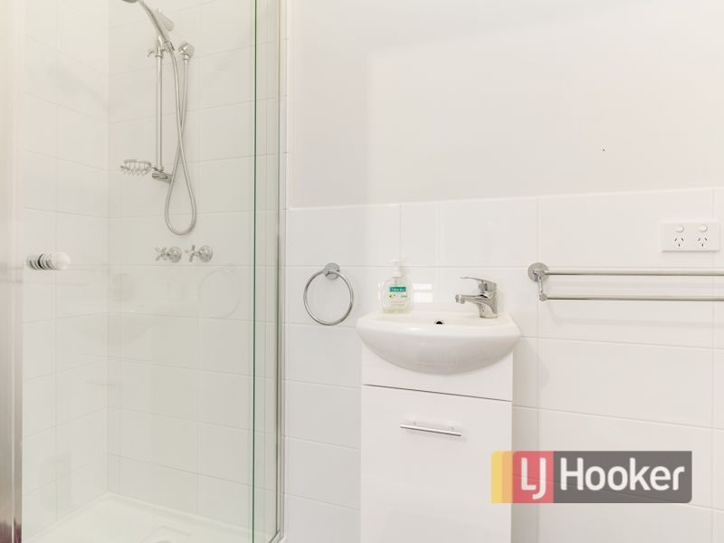 3/13 Oak Avenue, Doveton VIC 3177