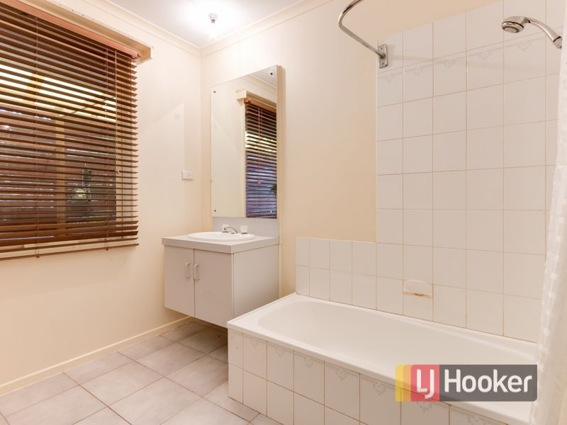 18 Kanumbra Court, Hallam VIC 3803