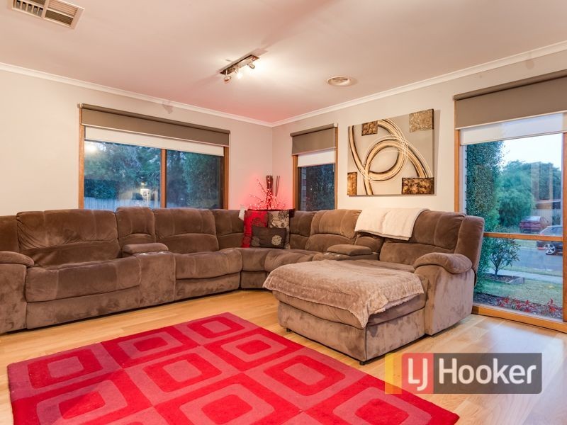 8 Marlene Court, Hampton Park VIC 3976