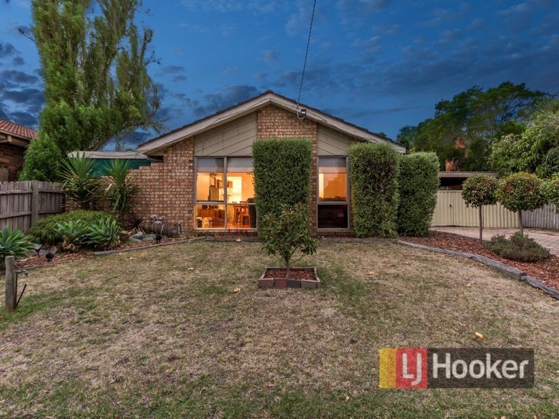 8 Marlene Court, Hampton Park VIC 3976