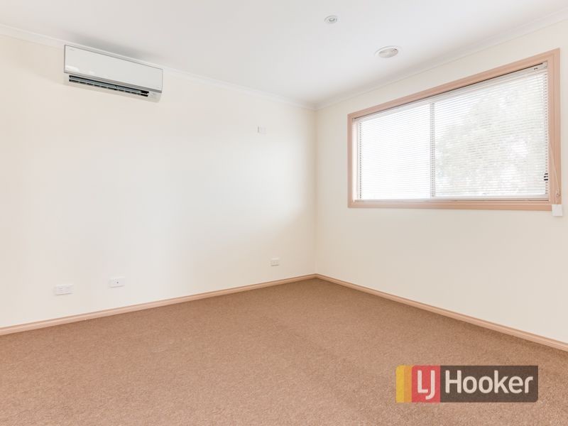 26 Dewpoint Crescent, Hampton Park VIC 3976