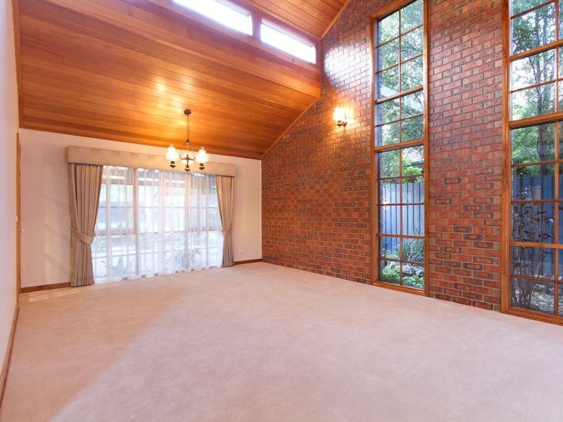 39 The Promenade, Narre Warren South VIC 3805