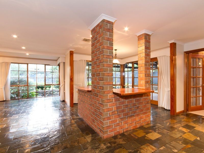 39 The Promenade, Narre Warren South VIC 3805