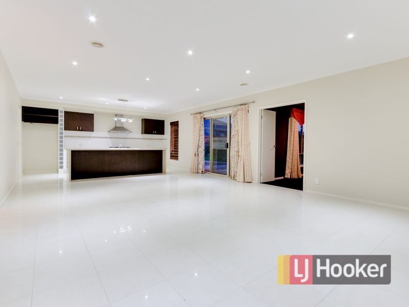 25 Cantwell Road, Narre Warren North VIC 3804