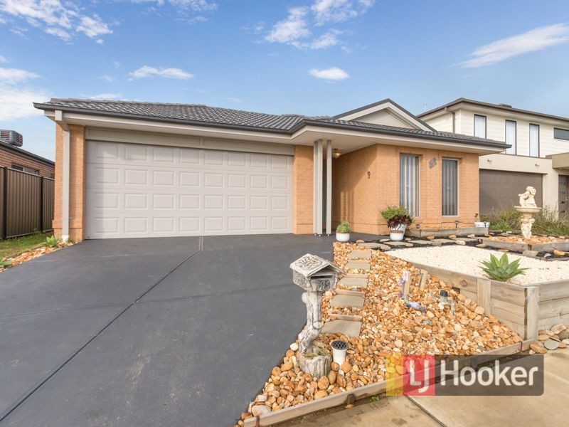 78 Mackillop Way, Clyde North VIC 3978