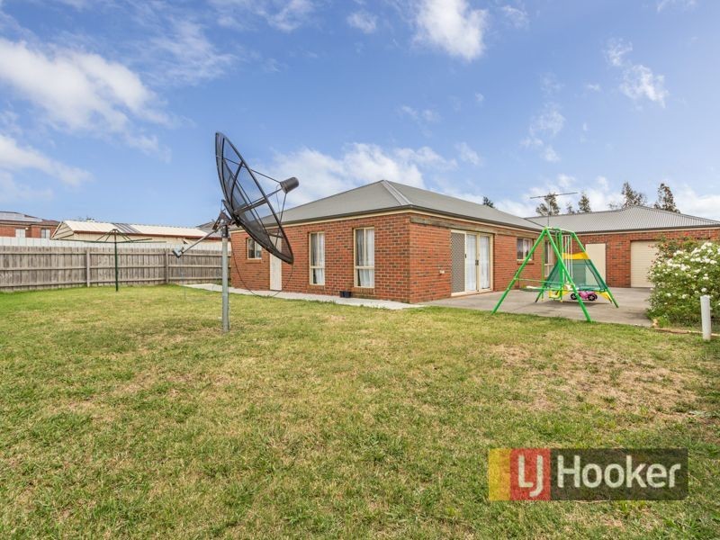 31 Chisholm Crescent, Narre Warren South VIC 3805