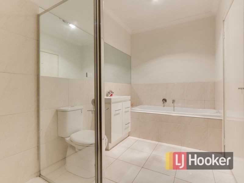 10A Strathavan Drive, Berwick VIC 3806