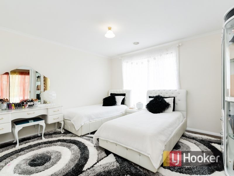 30 Monahans Road, Cranbourne VIC 3977