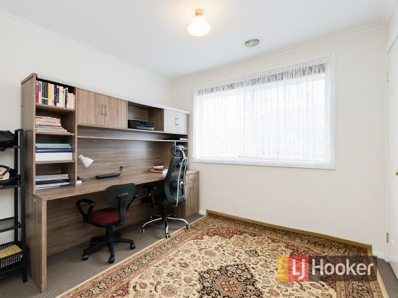 30 Monahans Road, Cranbourne VIC 3977
