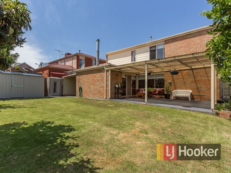 24 Valley View Rise, Hampton Park VIC 3976