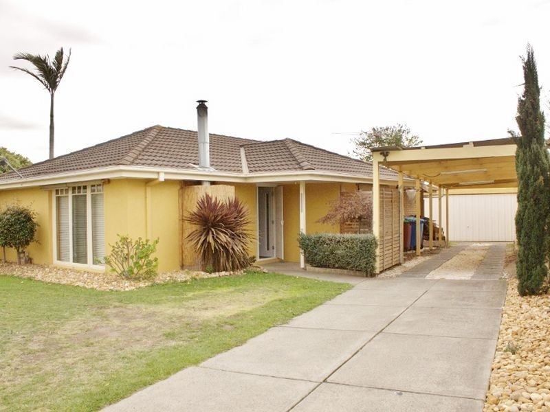 19 Ivan Cres, Hampton Park VIC 3976