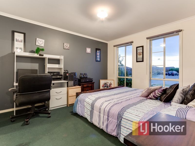 10 Honey Myrtle Way, Cranbourne VIC 3977