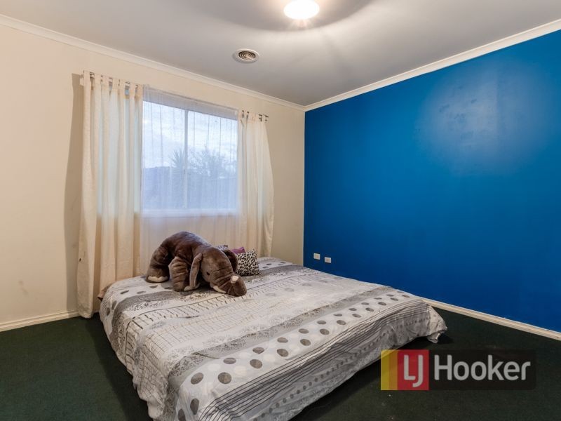 10 Honey Myrtle Way, Cranbourne VIC 3977