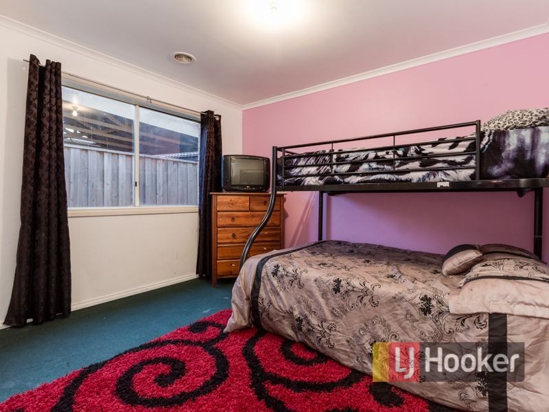 10 Honey Myrtle Way, Cranbourne VIC 3977