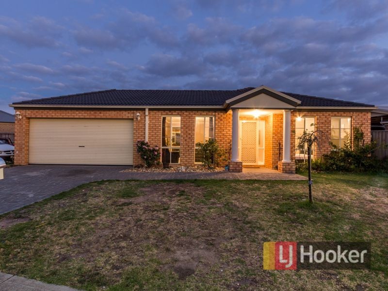 10 Honey Myrtle Way, Cranbourne VIC 3977