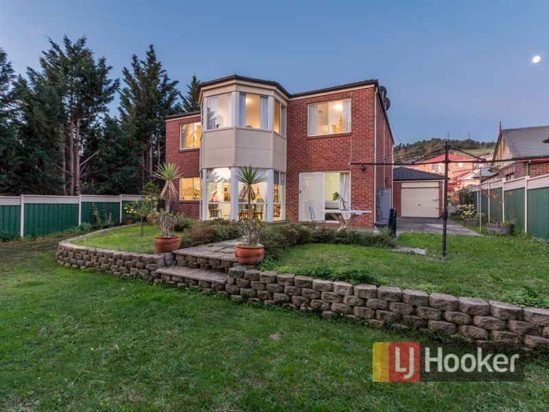 135 Montbrae Circuit, Narre Warren North VIC 3804