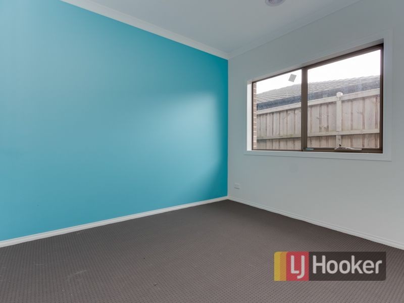 69 Mannavue Boulevard, Cranbourne North VIC 3977