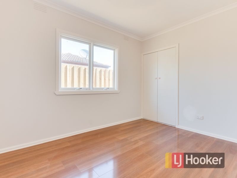 27 Parkland Avenue, Hampton Park VIC 3976