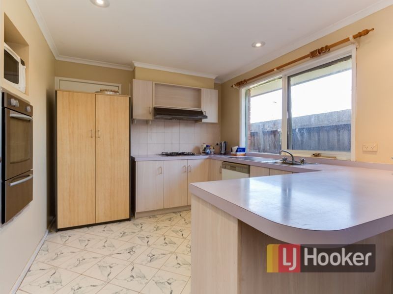 6 Greenhill Rise, Hampton Park VIC 3976