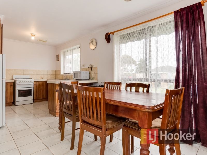 121 Hallam Road, Hampton Park VIC 3976