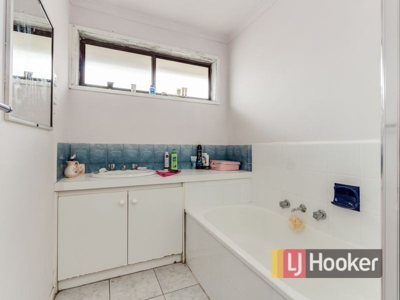 121 Hallam Road, Hampton Park VIC 3976