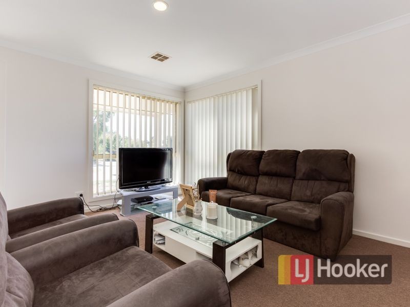 32/4 Paydon Way, Hampton Park VIC 3976