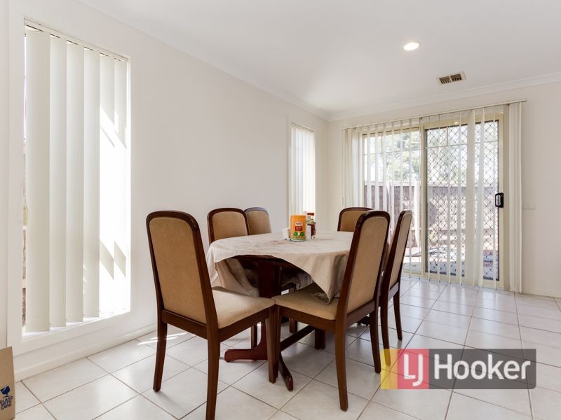 32/4 Paydon Way, Hampton Park VIC 3976