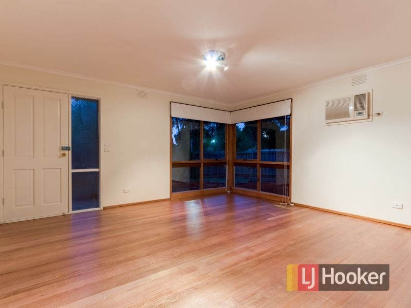 2 The Grange, Hampton Park VIC 3976