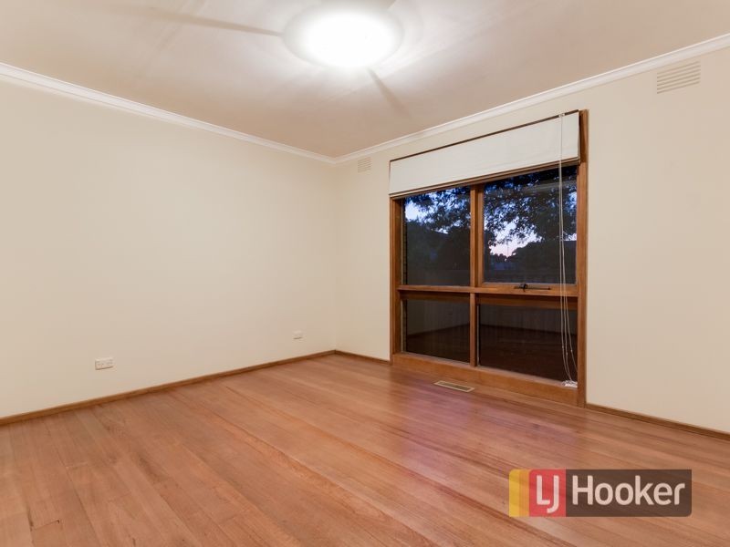2 The Grange, Hampton Park VIC 3976