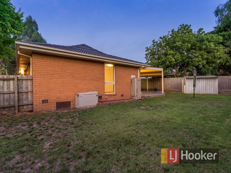 2 The Grange, Hampton Park VIC 3976