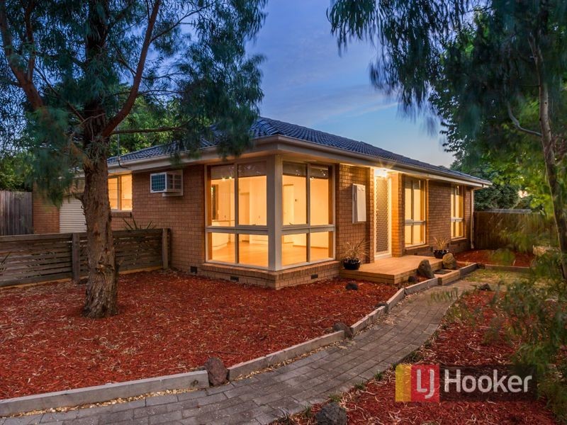 2 The Grange, Hampton Park VIC 3976