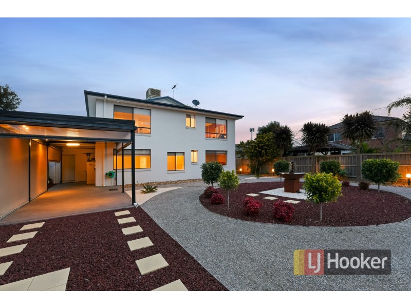 2 Brookland Greens Boulevard, Cranbourne VIC 3977