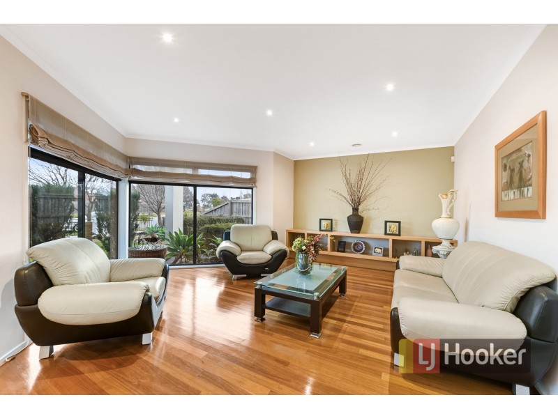 2 Brookland Greens Boulevard, Cranbourne VIC 3977