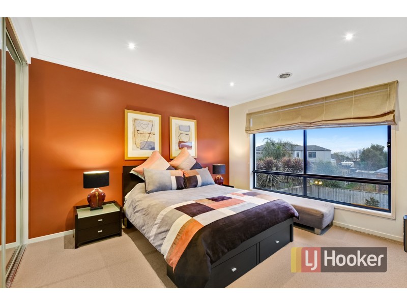 2 Brookland Greens Boulevard, Cranbourne VIC 3977