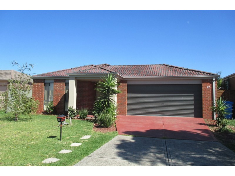 27 Tyndall Street, Cranbourne East VIC 3977