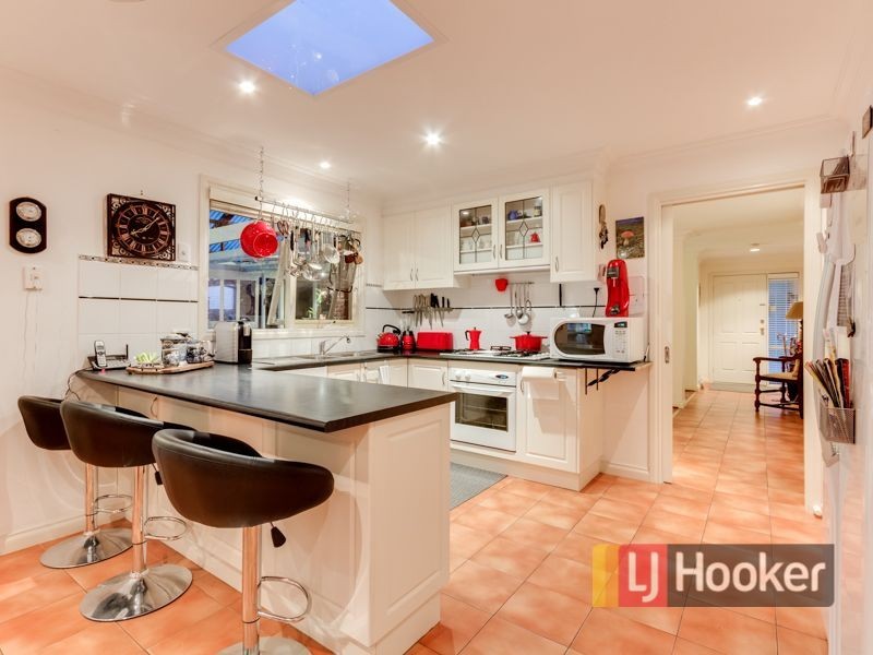 24 Drummer Lane, Narre Warren VIC 3805