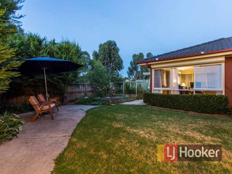 24 Drummer Lane, Narre Warren VIC 3805
