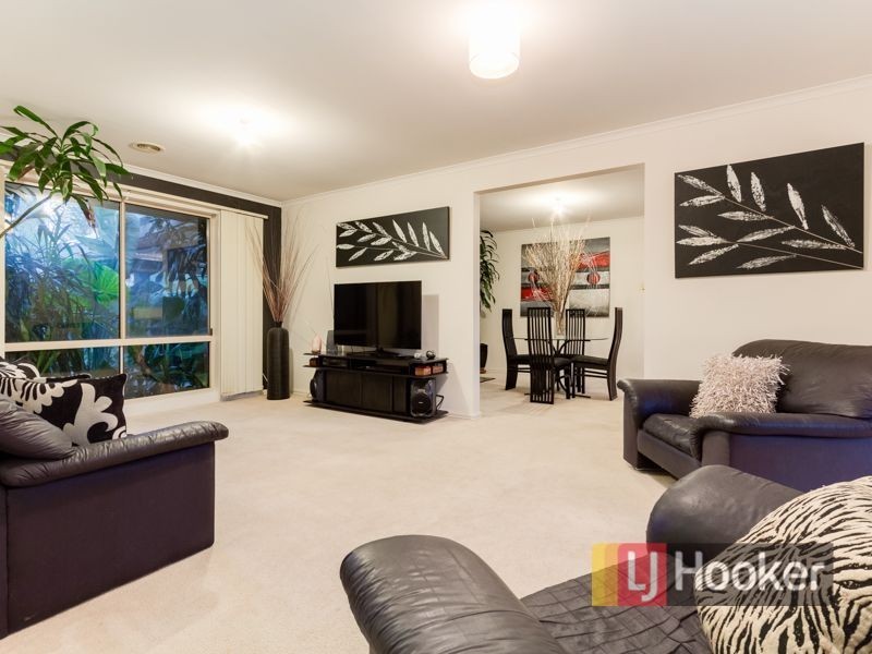 4 Aquamarine Court, Hampton Park VIC 3976
