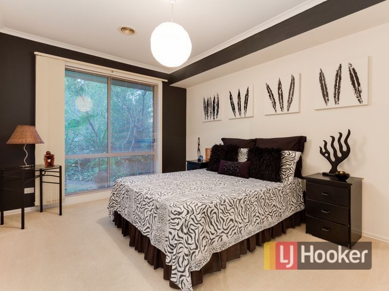 4 Aquamarine Court, Hampton Park VIC 3976